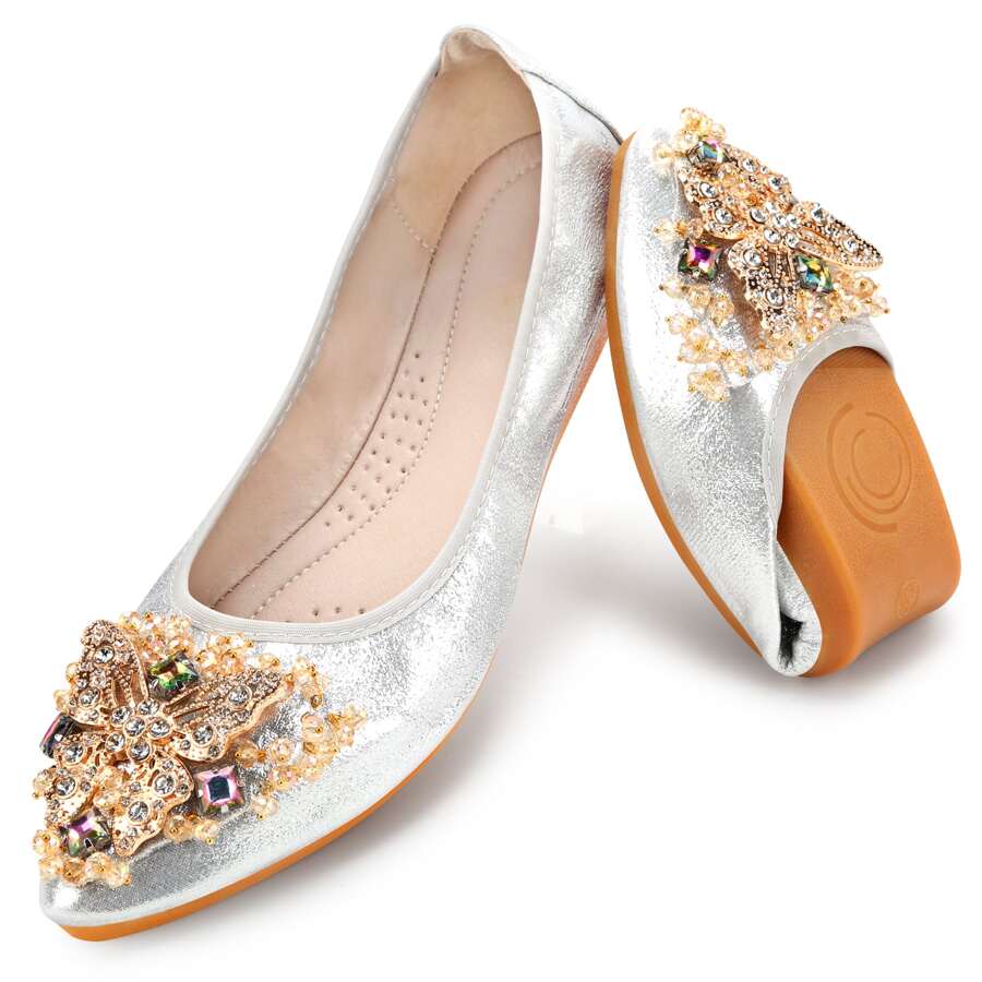 KUNWFNIX Women Ballet Flats Rhinestone Wedding Ballerina Shoes Foldable Sparkly Comfort Slip on Flat Shoes Butterfly Rhinestone Decoration - 銀色 - 查看 1