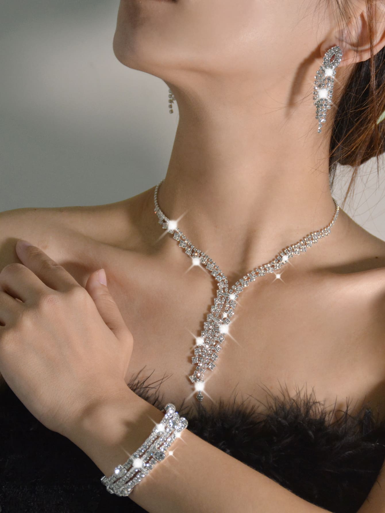 3入組鑽石首飾套裝包括項鍊,耳環和手環適用於女性時尚和簡約風新娘婚禮和派對配件