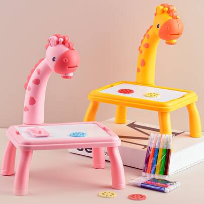 NEUSNEY 1 bộ bảng vẽ và chiếu cho trẻ em kèm bàn viết đa năng, 12 bút màu nước, thiết kế hình con nai hoạt hình, phù hợp cho trẻ em trên 3 tuổi, quà tặng cho bé trai và bé gái, màu sắc ngẫu nhiên, trở lại trường