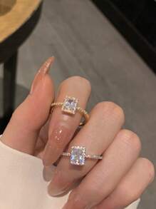 Cô dâu Hoặc Phù dâu Nhẫn , Có thể điều chỉnh Một cỡ Phù hợp Tất cả Hình vuông 1 Carat Nhẫn kim cương giả Với Dát Đầy Pha lê , Hoàn hảo Cho đám cưới Dạ hội Hôn ước Ngày kỷ niệm Và Khác Đặc biệt Dịp Hoàng gia - Bạc - Xem 6