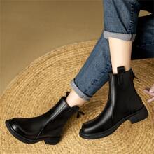 2024 秋季新款软底英伦风复古靴女时尚短款切尔西靴后拉链 - 黑色 - 查看 3