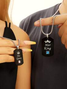 ATLVXJL 2 pièces/Ensemble Couronne de couple Zircone Brillent dans le Sombre Lettre SON ROI ET SA REINE Collier Pendentif Chaîne en Acier Inoxydable Cadeau de la Saint-Valentin
