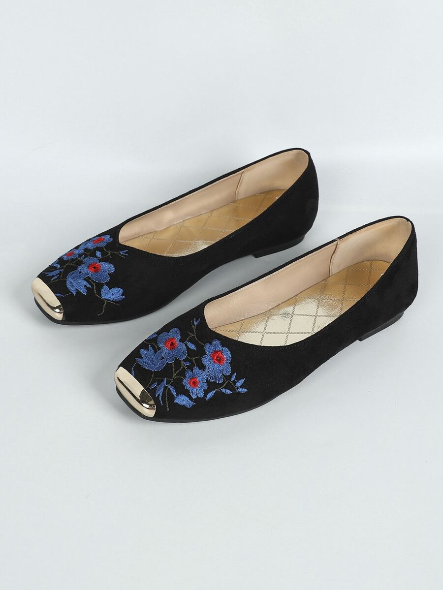 女式低帮平底绣花鞋 - 黑色 - 查看 1