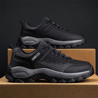 Men's Lightweight Durable Outdoor Climbing Shoes With Fashionable Design