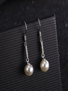 1對簡約時尚優雅不鏽鋼淡水人造珍珠貝殼長墜耳環，銀色，適合女性參加派對、宴會、約會、節日和作為禮物