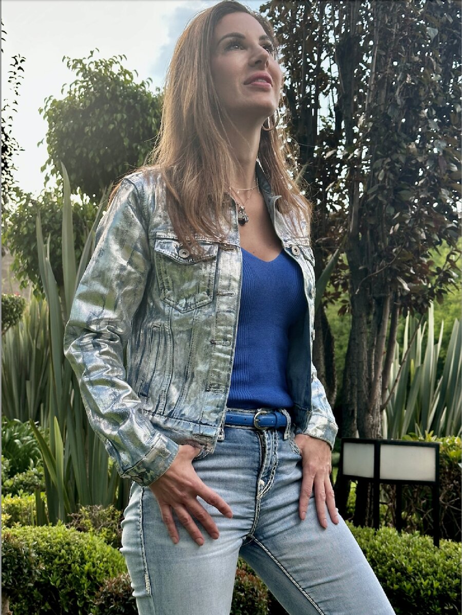 Chamarra plateada - M - Ver 1