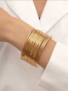 Pulsera De Moda De Lujo Clásica Europea/americana Para Mujeres Con Un Ancho De 4.0cm, Envuelta Con Alambre De Hierro Dorado Y Aleación De Hierro