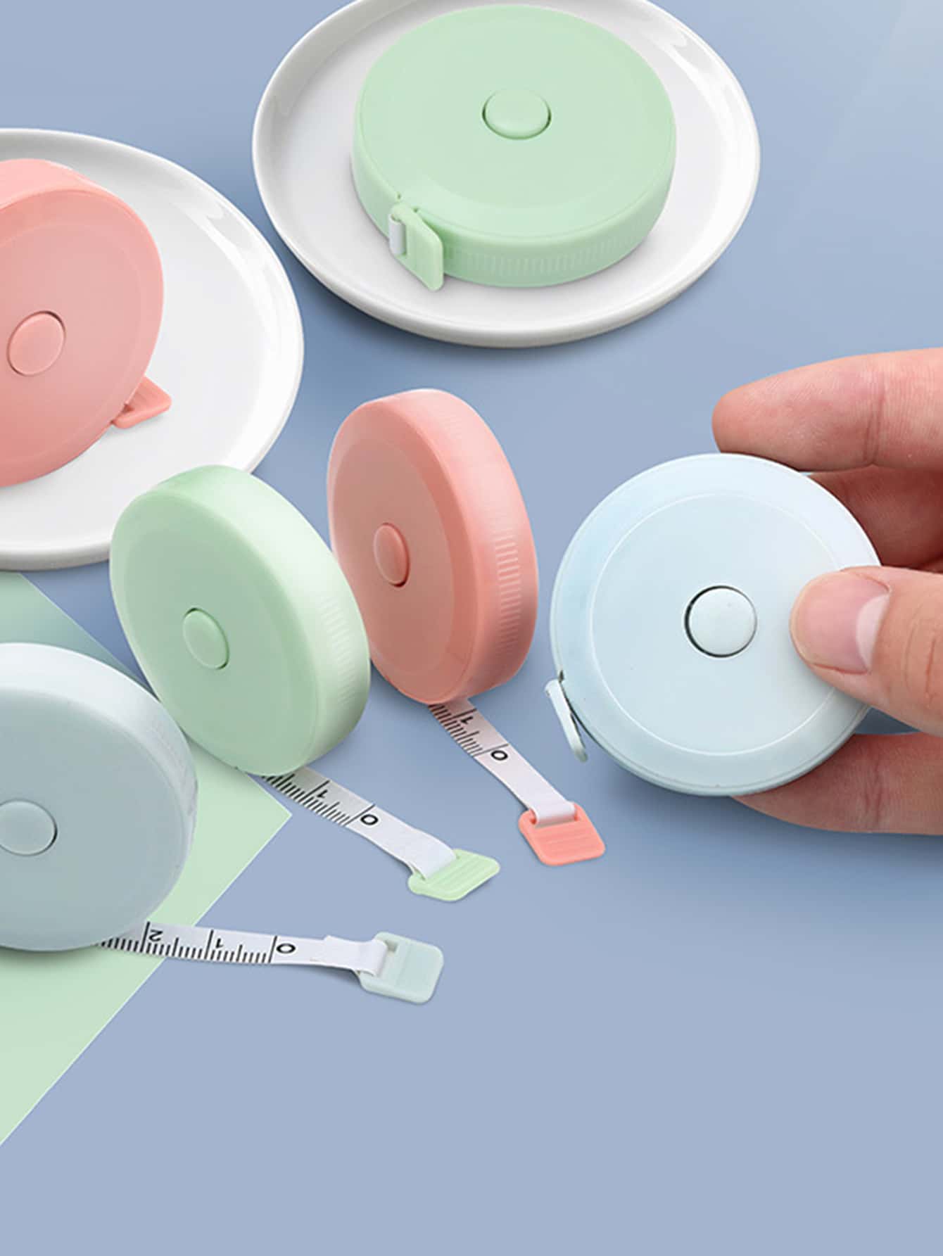 1 件装 150 厘米塑料卷尺，简约环形柔软自动伸缩卷尺，适合家庭使用 - 藍色 - 查看 1