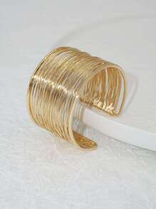 Pulsera De Moda De Lujo Clásica Europea/americana Para Mujeres Con Un Ancho De 4.0cm, Envuelta Con Alambre De Hierro Dorado Y Aleación De Hierro