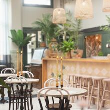 1 Box Of 4 Spiral Candles 10 Inches Bottom Diameter 2cm Burning 8 Hours Spiral Metal Cone Candle Spiral Candle No Drip, Taper Candle, Long Candle, Unscented Dinner Candle Party Party Wedding Decoration Halloween, Spooky, Autumn, Festival, Holiday , Winter, Holiday, Festival,Room Decor,Gifts