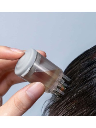 可攜式塗油瓶,附有梳子,適用於頭皮按摩和頭髮生長護理,不鏽鋼滾球設計的精油刷(1入組)