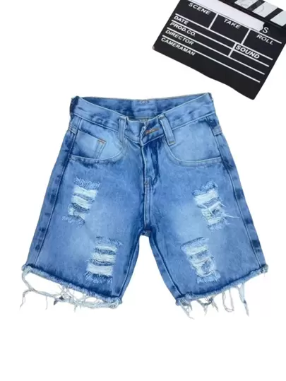 MODA INFANTIL_Short Jeans Rasgada Denim Lavagem Claro Com Botão Para Menino Infantil