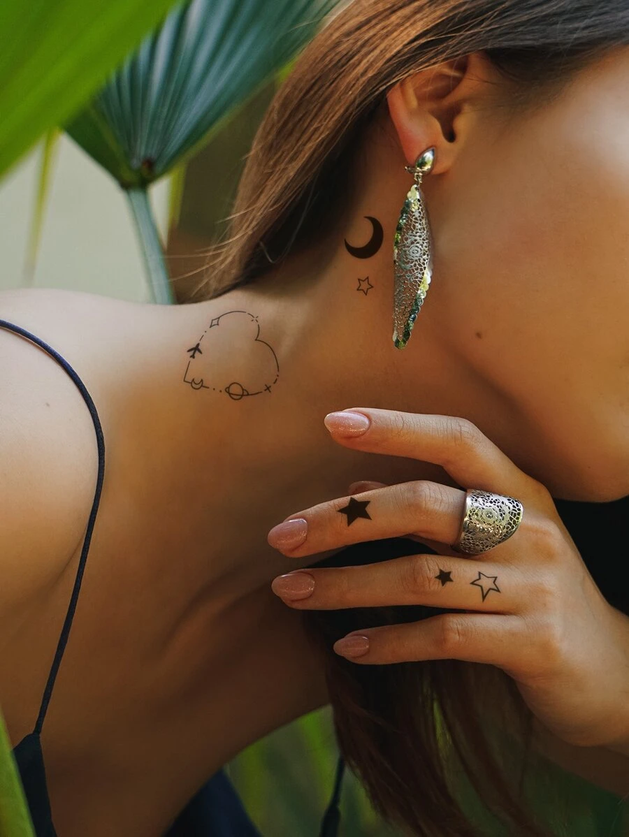 2 Piezas Tatuaje Temporal Con Estampado De Corazón Negro, Media Luna Y Estrella Para Dedo, Muñeca Y Cuerpo - Negro - Ver 1