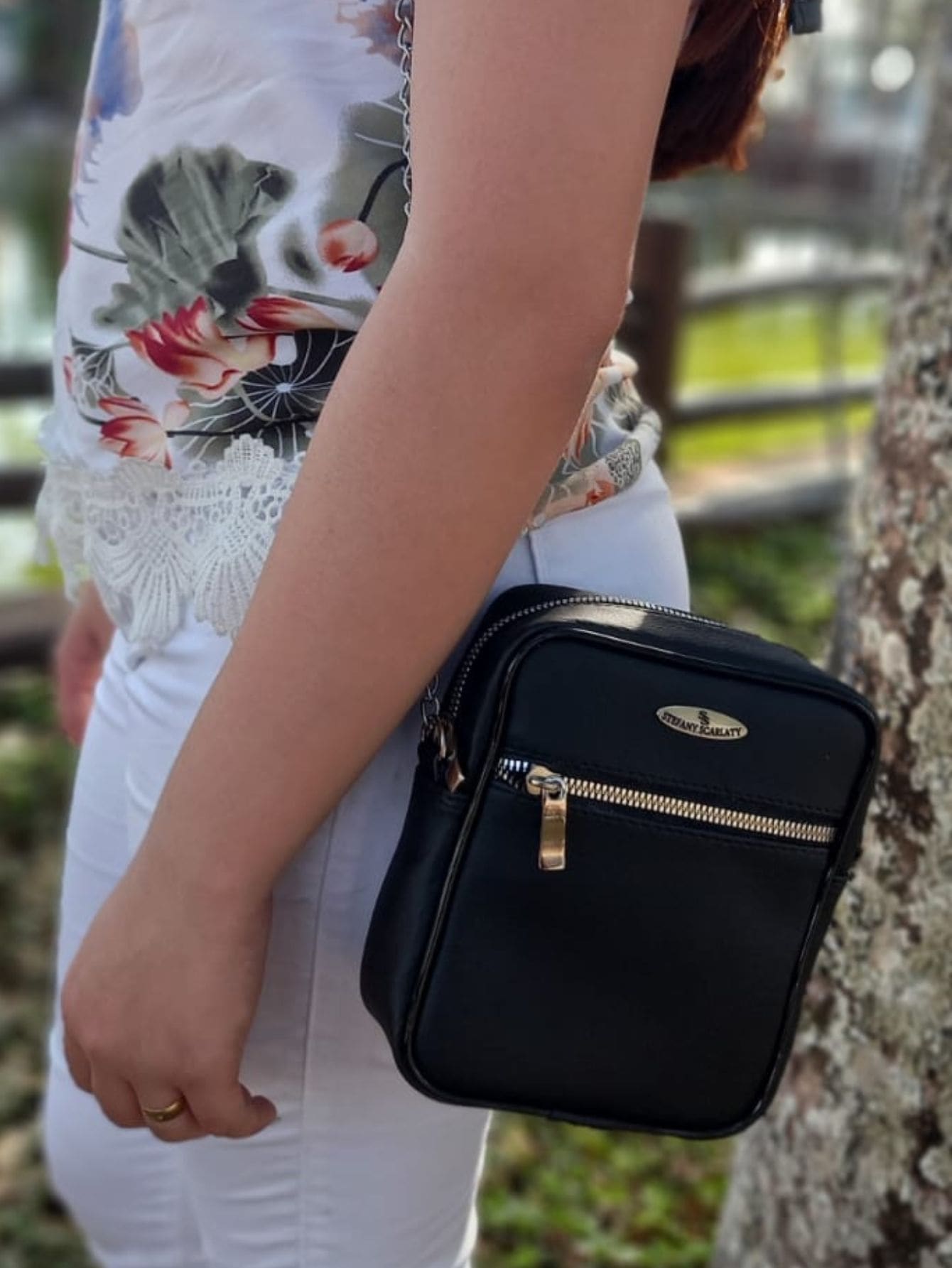 Women Shoulder Bags - 黑色 - 查看 1