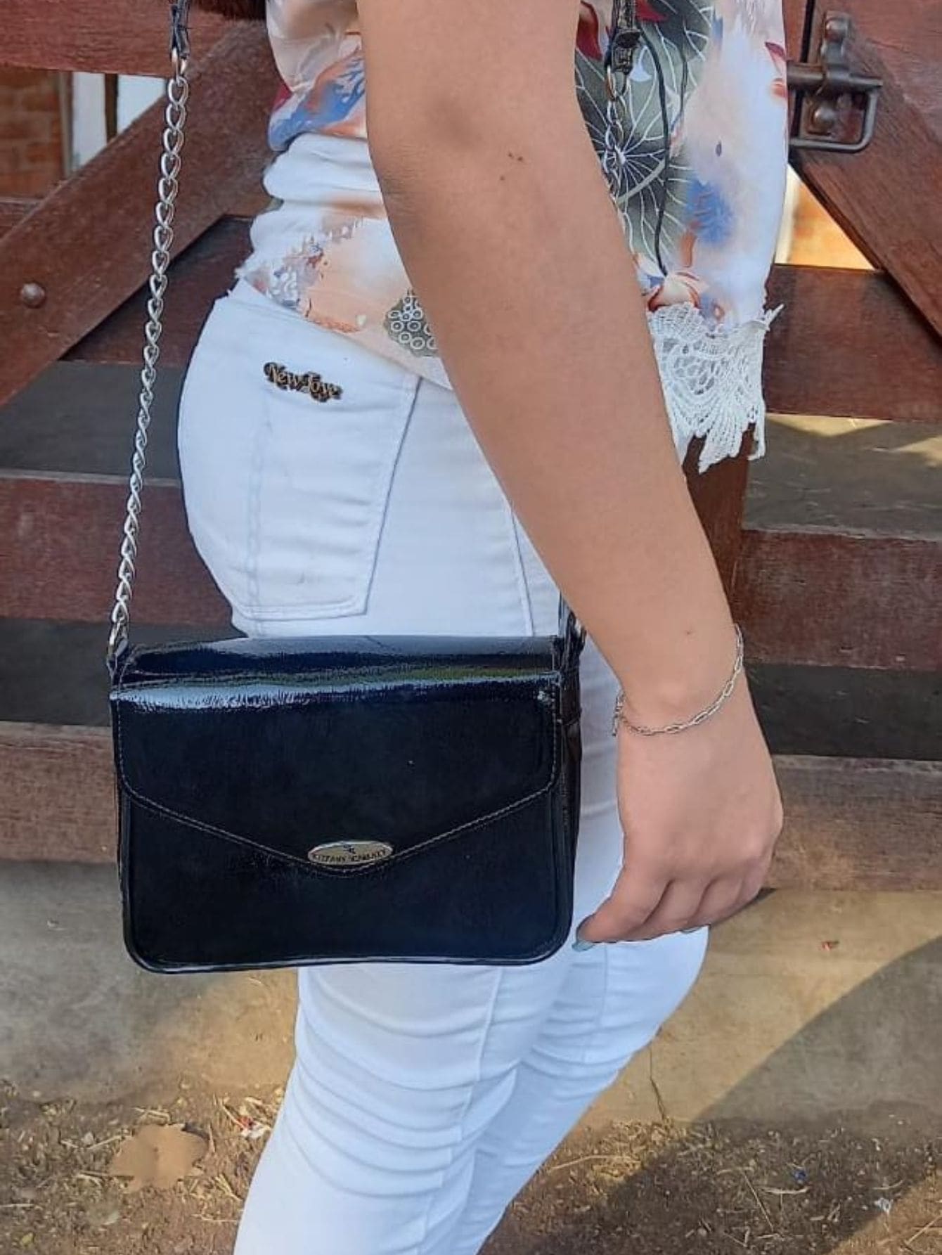 Women Shoulder Bags - 黑色 - 查看 1