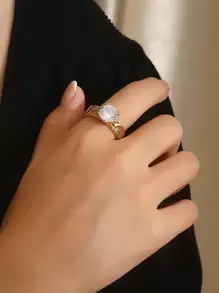 MONALLY 1枚奢华镂空立方氧化锆不锈钢戒指，珠宝配饰礼品，适合女性出席宴会、周年纪念日及其他场合。 - 玫瑰金 - 查看 2