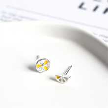 一对925纯银材质时尚简约柠檬耳环，可个性化定制，水果造型耳钉，适合女性日常佩戴