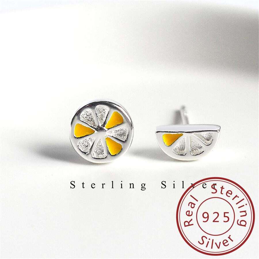 一对925纯银材质时尚简约柠檬耳环，可个性化定制，水果造型耳钉，适合女性日常佩戴