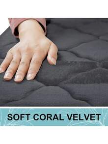 1pc Geometric Pattern Carpet, Minimalist Style Rectangle & U-shaped Polyester Fiber Memory Foam Absorbent Rug For Bathroom, Living Room Home Use - Dark Grey - View 3