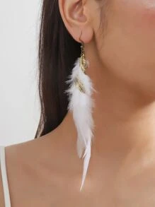 2pcs Western Style White Feather Dangle Earrings With Domestic Animal Element For Women, Suitable For Parties, Events, Festivals And As Gifts.
