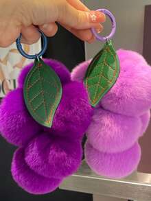 浅紫色葡萄形汽车钥匙扣和包包配件，可爱毛绒水果吊坠，适合 Ins 风格时尚包包配饰包包挂饰礼品、装饰品，适合少女女士大学生礼品、配饰、装饰汽车配饰女士钥匙扣挂饰 - 淡紫色 - 查看 3