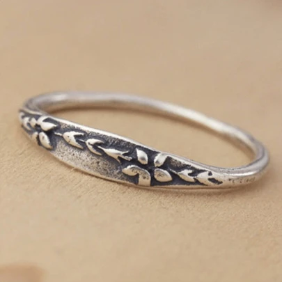 1pc Vintage, Simple, Carved, Plant Flower Decorated Ring, Suitable For Women's Wedding Party, Festival, Leisure, Everyday Wear Valentines,Mom,Mother,Mother's Day,Gift