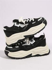 不太受歡迎的女鞋，2023秋冬新款厚底休閒粗跟運動鞋 - 黑色 - 查看 1