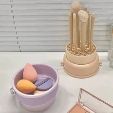 Xô rửa đa năng có móc treo cọ, thích hợp dùng làm giá đựng cọ trang điểm trên bàn làm việc, giá phơi khô bông trang điểm, cọ và dụng cụ vệ sinh, quà tặng kèm theo. - Màu be - Xem 6