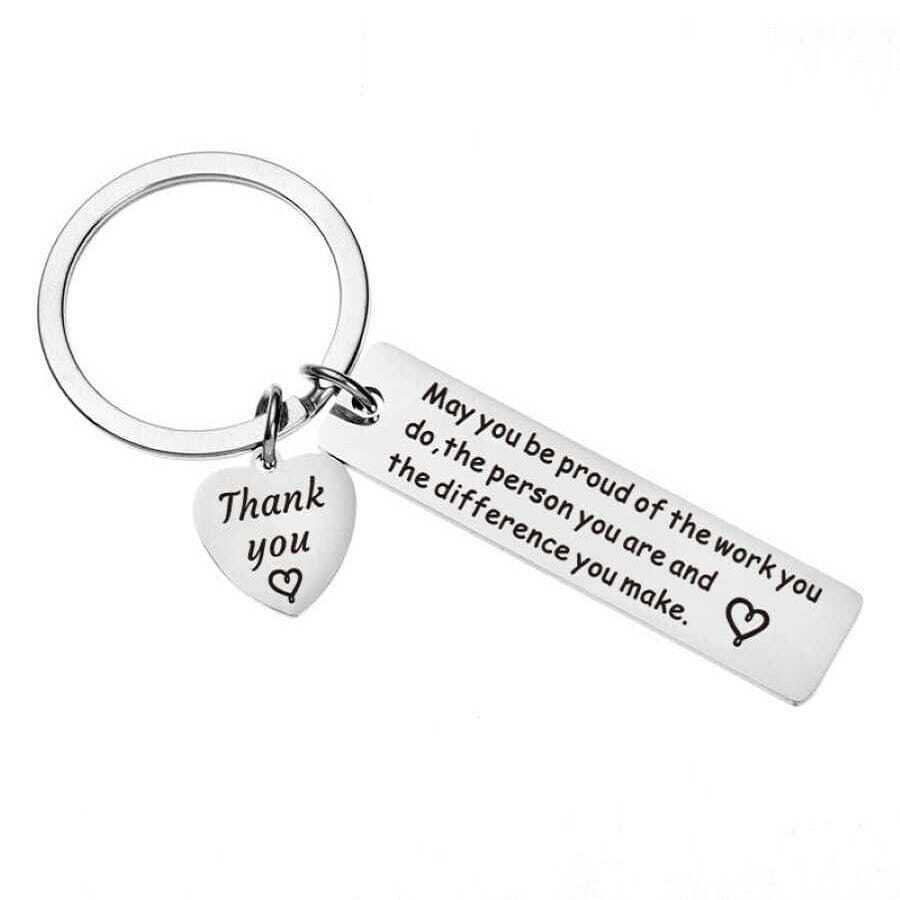 1 件装钛钢心形吊坠刻字盘小礼物批发礼品钥匙扣送给朋友和同事 - 銀色 - 查看 1