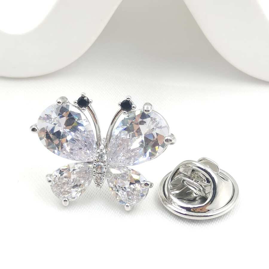 1個時尚蝴蝶形鑽石胸針,適用於女性日常穿著