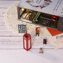 DIY Book Nook Miniature Kit, Booknook Dollhouse Bookshelf Insert with Sensor Light & Music Movement, 3D Wooden Puzzles Decorative Bookend Stand Model Kits for Kids Teens Adults(Island Holiday) - 均碼 - 查看 3