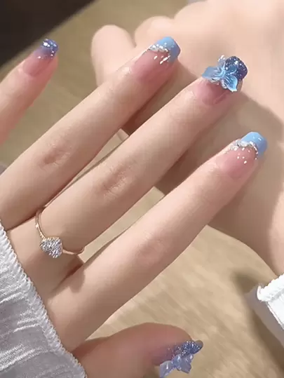 Conjunto de 24 piezas de clips en forma de mariposa del mar en colores azules, estilo dulce de la moda para niñas con suministros de manicura para uñas de presión uñas falsas uña falsa uña acrílica