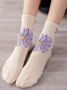 5 Pairs Women's Multicolor Chrysanthemum Patterned Socks, Heart & Fashionable Mid-calf Length - Multicolor - View 2
