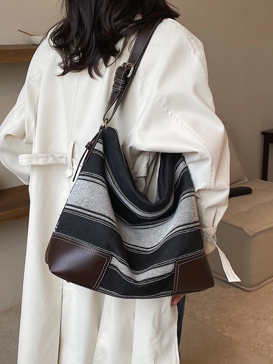 Striped Pattern Large Capacity Women's Shoulder Bag - Black - View 1
