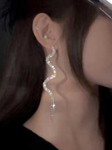 1pair Sparkling Rhinestone Snake Shaped Dangle Earrings With Tassels, Perfect For Bridal, Dating, And Gift-Giving Party - Silver - View 5