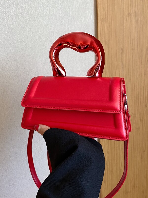 CONTAINEVERY Bolso cuadrado con tapa abatible roja impermeable, ligero, portátil, minimalista y casual, personalizado, perfecto para adolescentes, mujeres, estudiantes universitarias, maestros, principiantes y trabajadores de oficina. Ideal para la oficina, el trabajo, los negocios, los desplazamientos, regalos para maestros, el Día del Maestro, el trabajo, las compras, las vacaciones, vestidos de boda, fiesta, cumpleaños y San Valentín