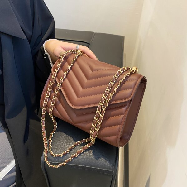 Lightweight,Portable New Design Big Capacity Women's Shoulder Bag Crossbody Chain Strap With Metallic Decoration, Fashion & Casual Fashion,Stylish, Gift For Teen Girls Women College Students,Rookies & White-Collar Workers,Teacher