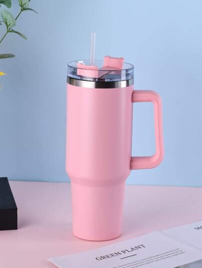 1入1200ML不鏽鋼雙層真空戶外運動車型大容量保溫杯，多個外觀電鍍色，内附1根PP吸管。杯刷，吸管，矽膠墊附件可單獨購買。