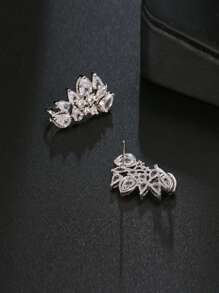 1pair Bridal Clip-On Earrings Waterdrop Shaped With Cubic Zirconia For Women, Korean Style Creative Leaf & Petal Design Ear Accessory Elegant. Valentine's Day Accessories - Silver - View 3