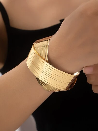 1 Pieza Pulsera Lady Estilo Europeo Y Americano En Forma De C Ancha Y Elegante Con Estilo De Palacio, Lujo Ligero De Hip Hop Punk Streetwear