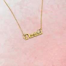 Collar de nombre personalizado con cadena, regalo único y personalizado de collar de nombre para abuela, mamá, hija, pareja, regalo del Día de la Madre, regalo de Navidad - Daniela - Ver 1