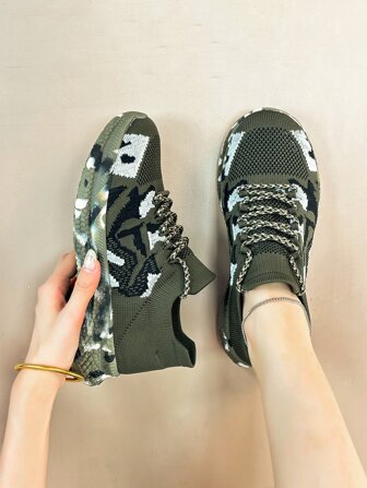 男女款迷彩鞋，情侣运动跑步鞋，健身训练鞋，防滑耐磨工地鞋