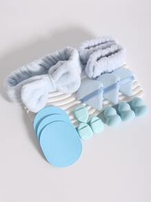 Bộ dụng cụ trang điểm 15 món bao gồm 1 băng đô hình bướm, 2 băng đeo cổ tay, 3 bông mút trang điểm, 3 bông mút trang điểm mini, 3 bông phấn tam giác, 3 bông mút rửa mặt. Bông mút trang điểm dùng để tán kem nền, kem dạng lỏng, kem và phấn phủ mà không để lại vệt. Bông mút trang điểm nhiều màu, không chứa latex, sử dụng được cả khô và ướt, phù hợp với mọi loại da. Thích hợp làm quà tặng, đồ dùng du lịch, đồ giá rẻ, đồ dùng cần thiết khi đi du lịch. - Nhiều màu - Xem 4