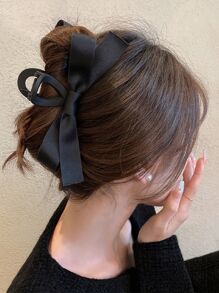 1pc Women's Black Bowknot Plastic Hair Claw, Cross Gripping Design, Suitable For Daily Use Cute Claw Clips Hair Clips Hair Jaw Clip Hair Clamps Hair Clutch Hair Catcher Clip, Bow Accessories, School Stuff, Black Bows, College Fall Winter Hair Accessories For Women For Vacation Outfits Woman - Black - View 4