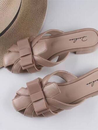 女款蝴蝶結細節PVC涼鞋，中空脖趾帽，時尚百搭厚底平底鞋，防滑半拖夏季室內外鞋