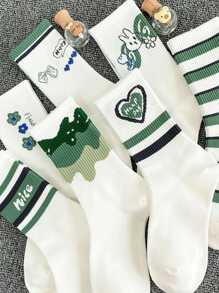 3 双女士四季休闲卡通印花中筒袜，款式可能有所不同（绿色和白色） - 彩色 - 查看 4