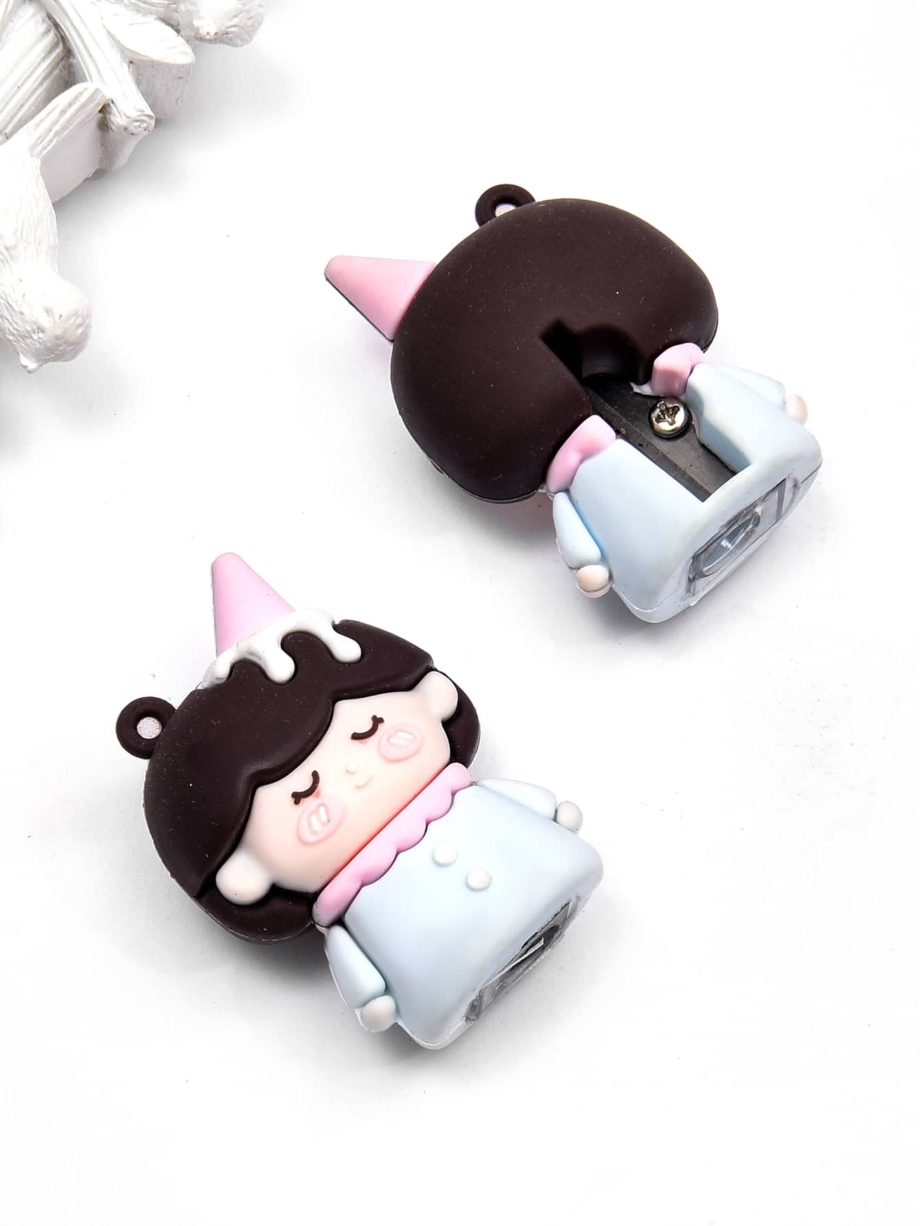 1pc Cartoon Girl Shaped Ice Cream Manual Pencil Sharpener, Portable Hand Crank Rotating Cutter - Multicolor - View 1