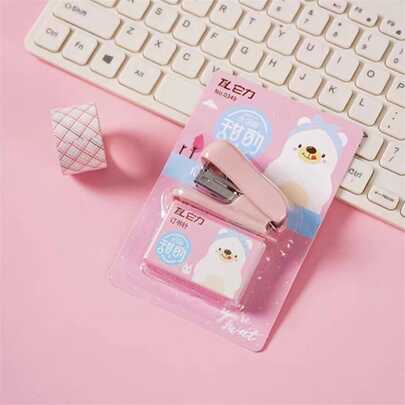 1件套燈粉色的釘書機和訂書釘套裝