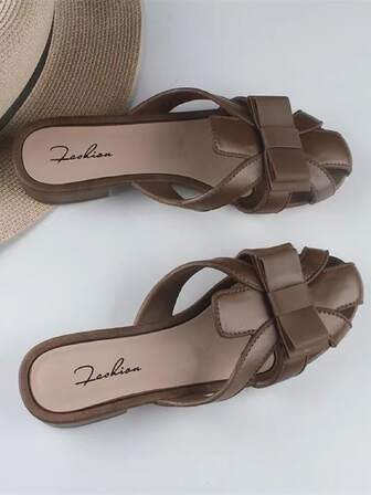 Zapatos de PVC para mujeres con detalle de lazo, punta abierta hueca, tacón grueso y suela plana, elegantes y versátiles, mitad de sandalias deslizantes para interiores y exteriores con diseño antideslizante