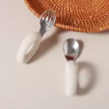 1對嬰兒矽膠和不鏽鋼學習匙叉套裝,適用於餵食嬰兒食物,尺寸:10.5*38cm - 米色 - 查看 4